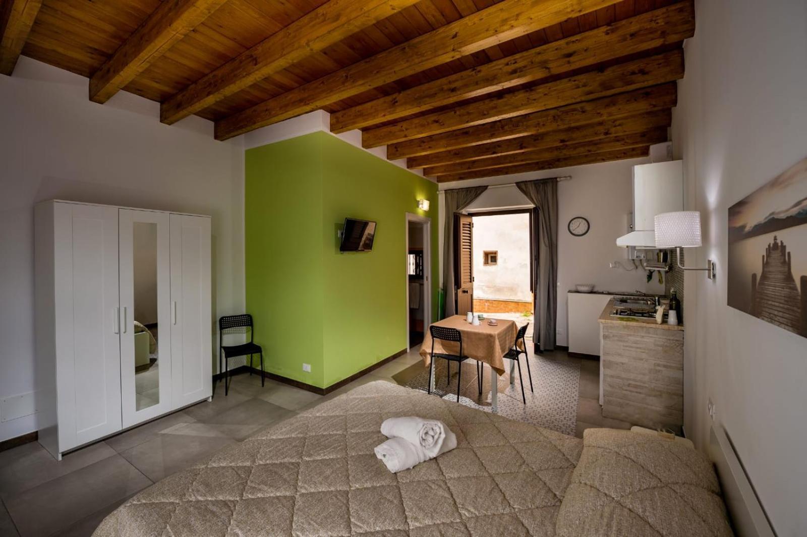 Il Cortile Apartment Castellammare del Golfo Bagian luar foto