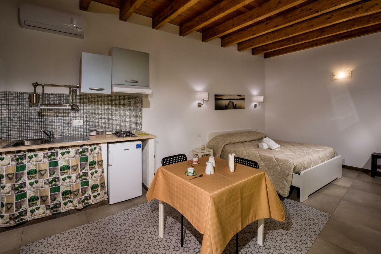 Il Cortile Apartment Castellammare del Golfo Bagian luar foto